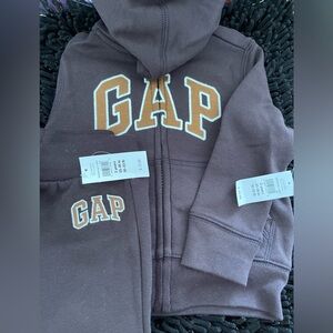 G A P SWEATSUIT
‼️BRAND🆕‼️
7023291877